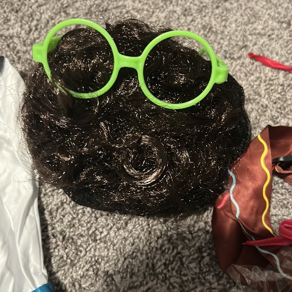 Encanto outfit - Picture 4 of 6